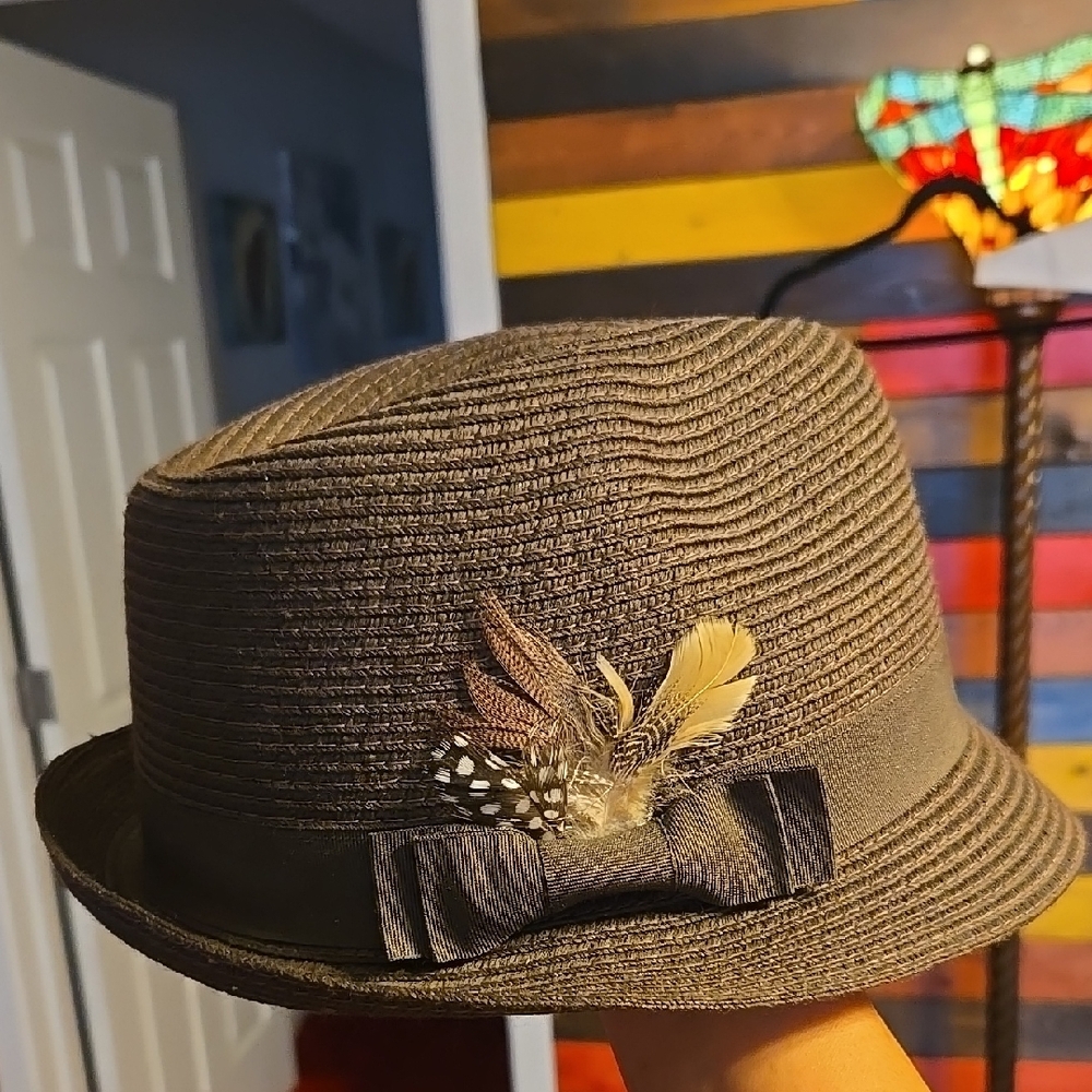⭐️Nine WESTMen Stylish Brown Fedora with Feather Accent ⭐️